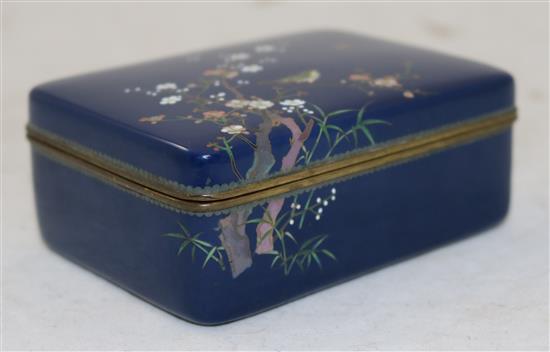 A Japanese silver and gold wire cloisonne enamel box and cover, Meiji period, 11cm